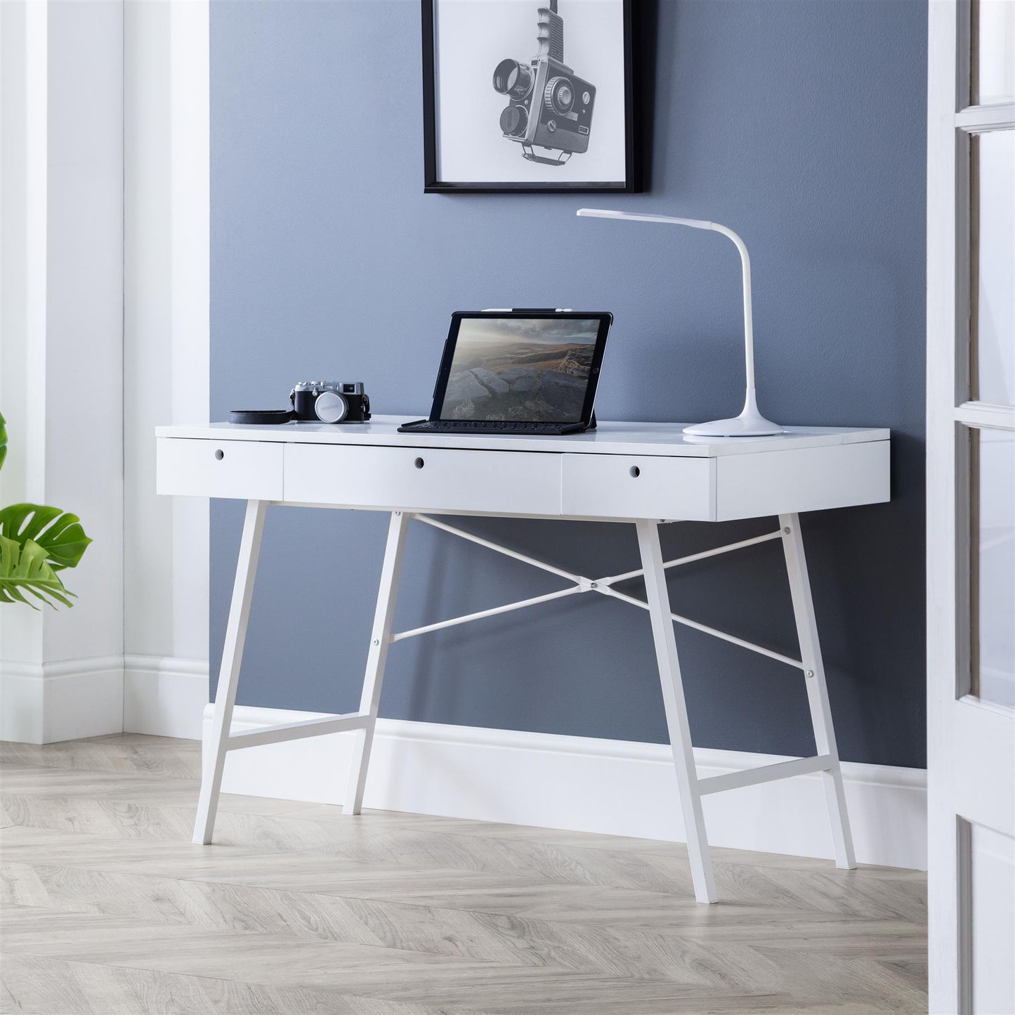 TRIANON OFFICE DESK - WHITE