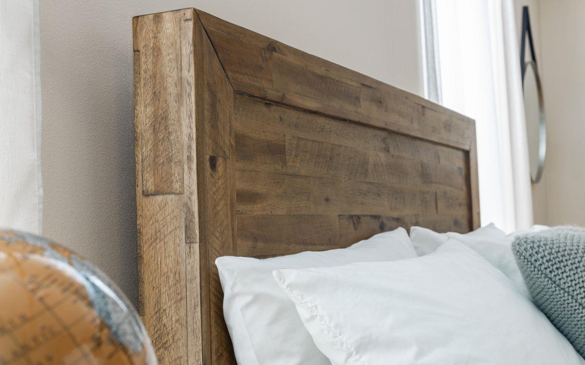 HOXTON WOODEN BED - 6FT SUPER KING SIZE - RUSTIC OAK